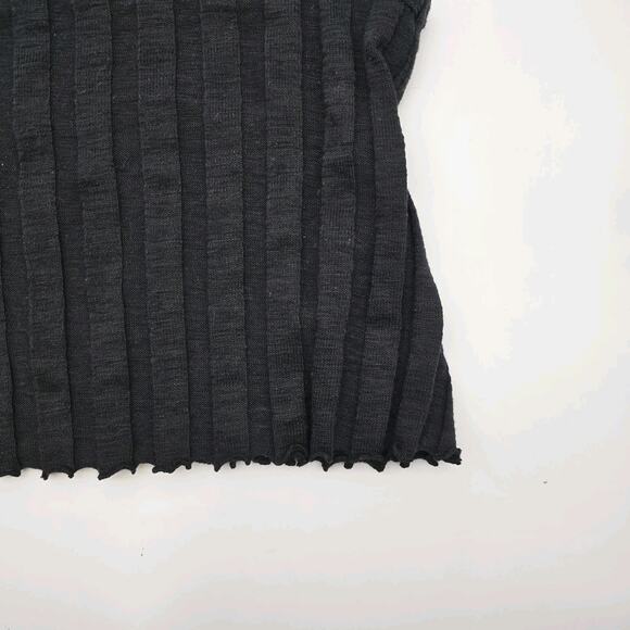 Anthro Akemi Kin Top Womens Medium Black Tank Crop Sweater Lettuce Hem Rib Kaden - Picture 4 of 11